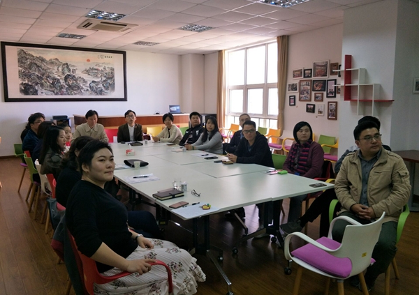 支部书记上党课2 - 副本.jpg